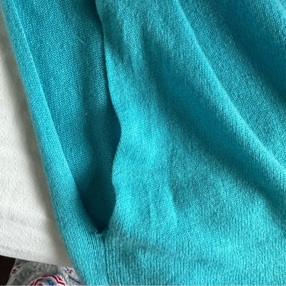 Claudia Nichole 100% Cashmere Turquoise Poncho Wrap OS Luxury Sweater - Picture 9 of 9